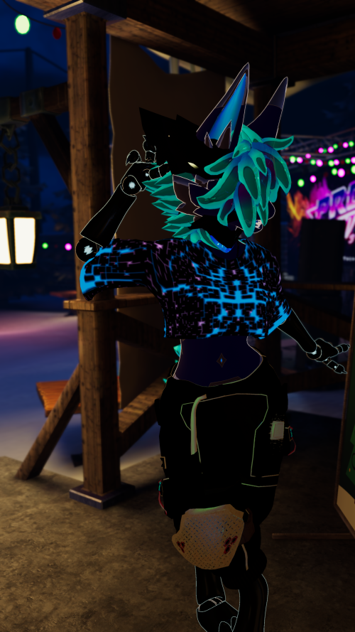 VRChat_2025-12-14_23-56-30.192_2160x3840.png