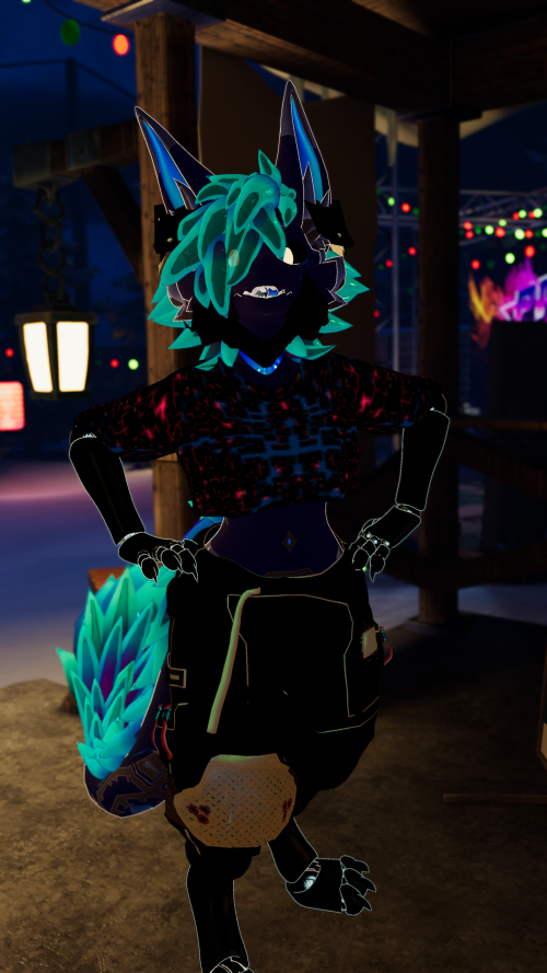 VRChat_2025-12-14_23-56-34.941_2160x3840.png