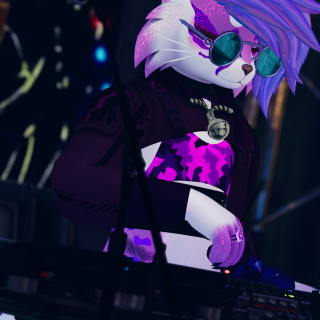 VRChat_2025-12-15_01-10-42.057_2160x3840