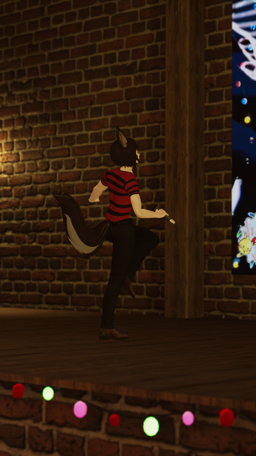 VRChat_2025-12-15_03-06-02.157_2160x3840.png