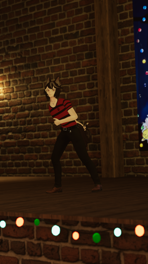 VRChat_2025-12-15_03-06-17.643_2160x3840.png