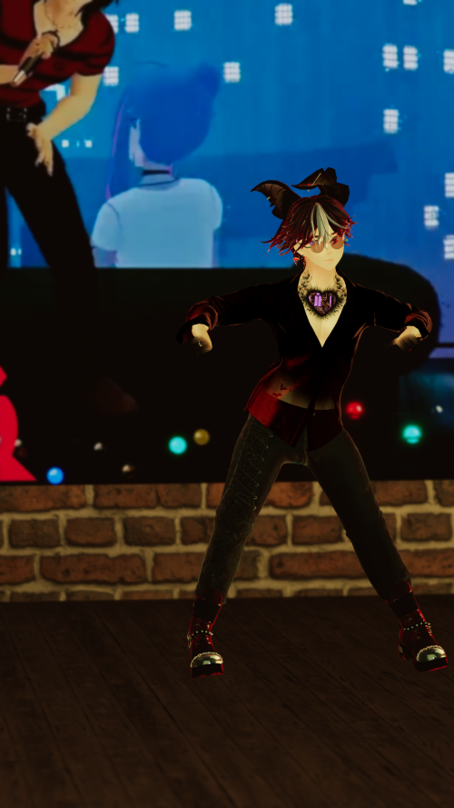 VRChat_2025-12-15_03-07-37.975_2160x3840.png