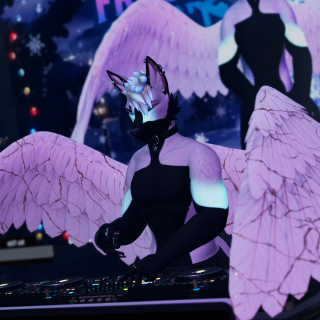 VRChat_2025-12-15_05-32-31.117_2160x3840