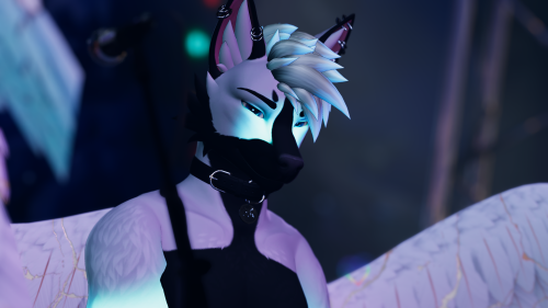 VRChat_2025-12-15_05-32-47.026_3840x2160.png