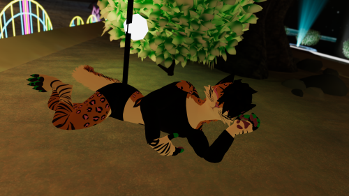 VRChat_2025-12-21_22-38-54.249_3840x2160.png