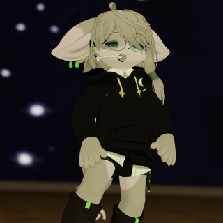 VRChat_2025-12-21_22-48-14.105_2160x3840