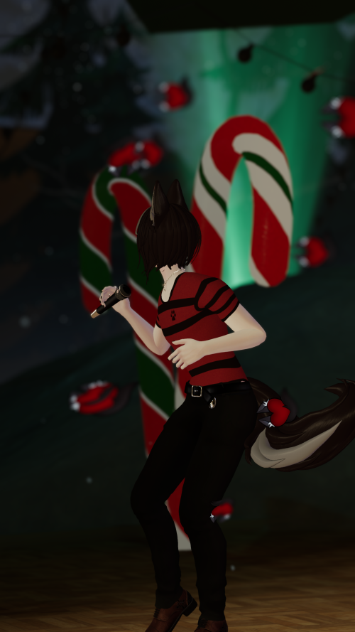 VRChat_2025-12-22_01-16-53.003_2160x3840.png