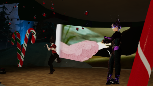 VRChat_2025-12-22_01-17-36.866_3840x2160.png