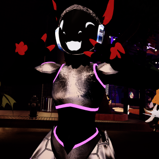 VRChat_2025-03-29_00-25-39.883_2160x3840