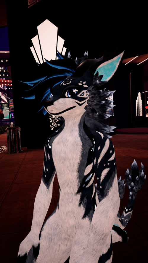 VRChat_2025-03-29_00-29-34.377_2160x3840.png
