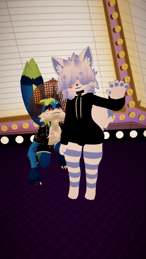 VRChat_2025-03-29_21-58-32.291_2160x3840.png