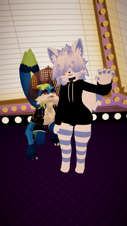 VRChat_2025-03-29_21-58-33.502_2160x3840.png