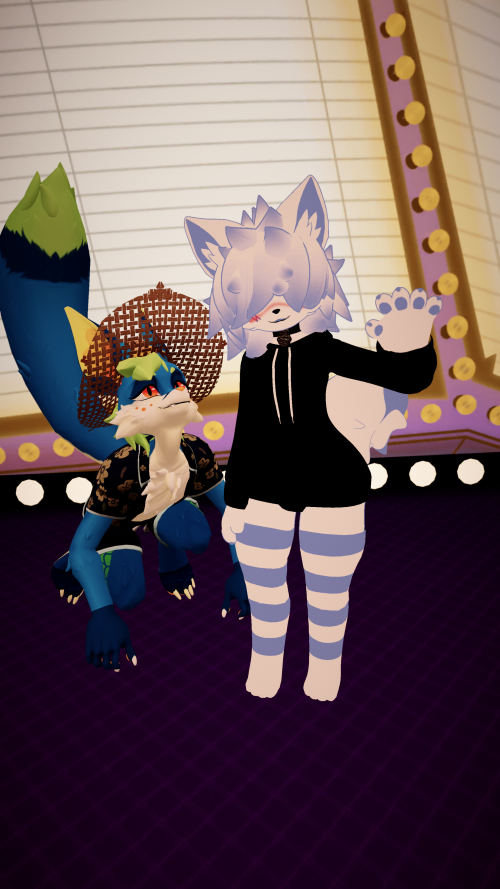 VRChat_2025-03-29_21-58-37.487_2160x3840.png