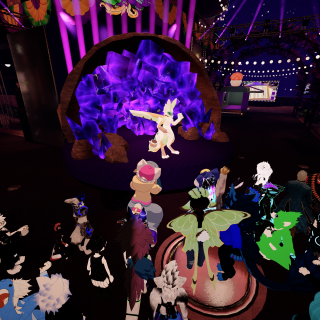 VRChat_2025-03-30_00-32-04.369_3840x2160