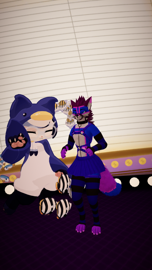 VRChat_2025-03-30_04-02-14.645_2160x3840.png