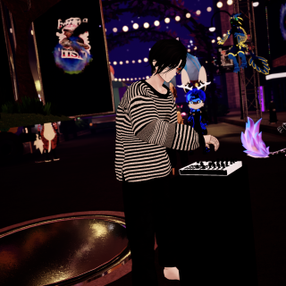 VRChat_2025-03-31_04-03-18.182_2160x3840