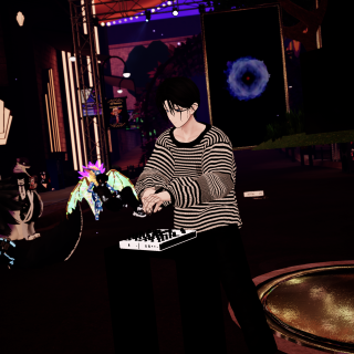 VRChat_2025-03-31_04-03-24.634_2160x3840