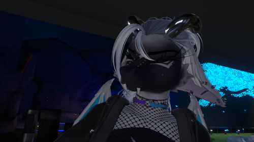 VRChat_2026-04-13_00-11-31.287_3840x2160.png