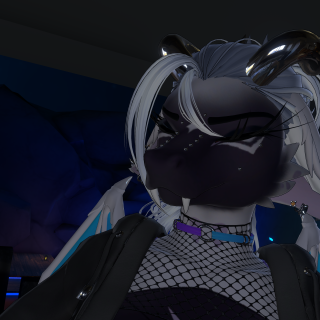 VRChat_2026-04-13_00-11-31.287_3840x2160