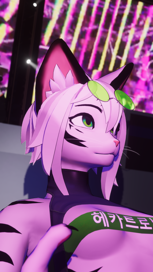 VRChat_2026-05-22_21-43-12.997_3840x2160.png