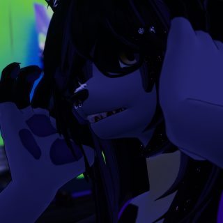 VRChat_2026-06-05_00-20-41.557_1080x1920
