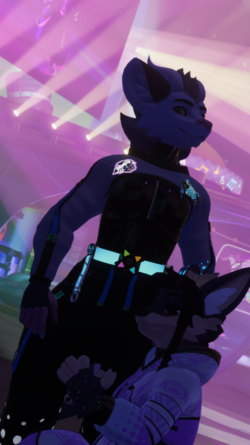 VRChat_2026-06-05_00-20-59.789_1080x1920.png