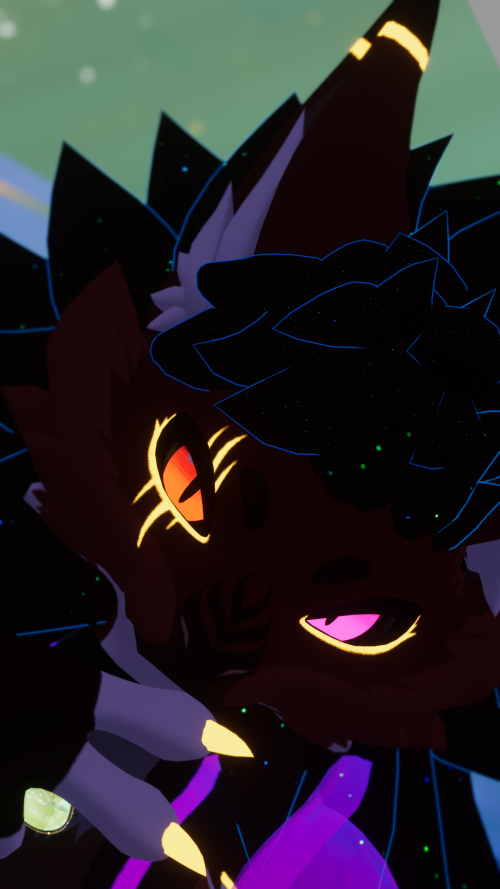 VRChat_2026-06-05_00-21-10.358_1080x1920.png