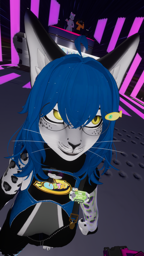 VRChat_2026-06-05_01-16-04.362_3840x2160.png